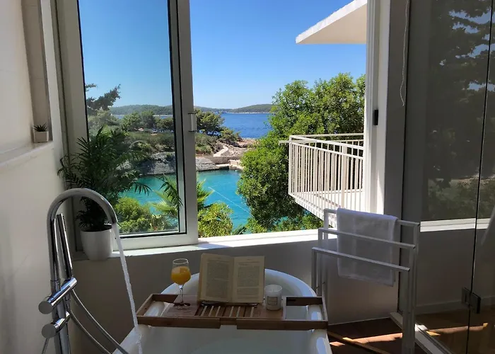 Shades Of Blue Apartamento Hvar Town