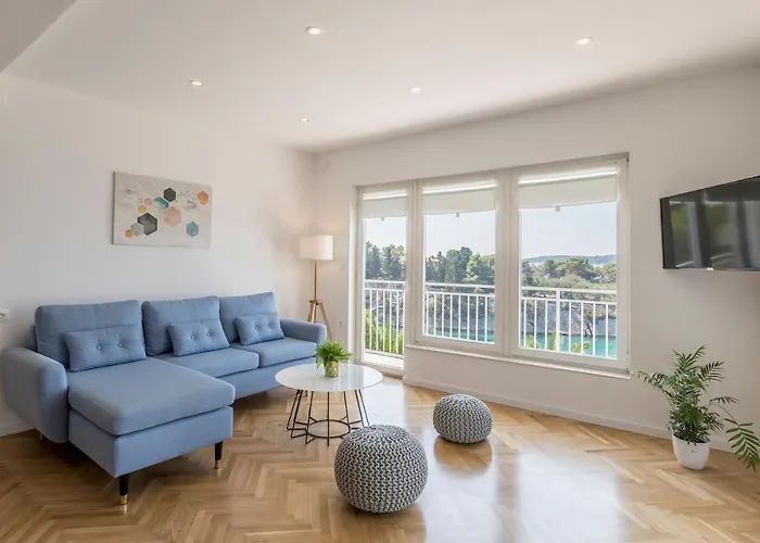 Shades Of Blue * Hvar Town